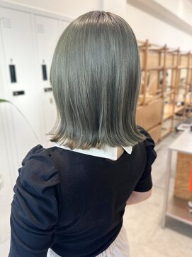 セイドット リー(Say. Ree) Say.ショートボブホワイトグレージュミニウルフぱっつん前髪青山