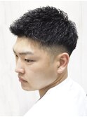 メンズビジネスショート　理容室眉毛カット顔剃りフェード清潔感