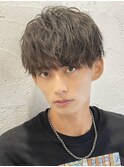 センターパートウルフカットツイストスパイラルパーマゆるめ黒髪