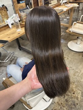 ウィークエンド(WEEKEND) 大通りで叶う髪質改善オリーブグレージュ