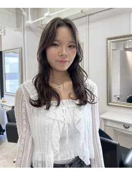 ソワンドゥブレスシエン 堀江店(soin de brace CIEN) 韓国前髪顔周りロング×オリーブベージュ[堀江/髪質改善]