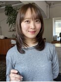 ベージュカラーアッシュカラー透明感カラーレイヤーカット