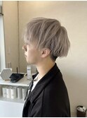 White silver × 軽めマッシュ