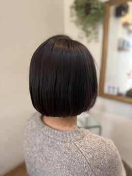 ラビアンフルール(La vie en Fleurs) ツヤ髪ボブ