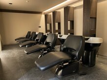 髪質改善 縮毛矯正専門　GALLARIA 栄店【ガレリアサカエテン】の雰囲気（リラックスできるシャンプースペース）