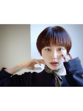 イトシテ 美人マッシュショート【本多身和子】