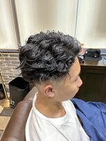 ミリオンバックス 御徒町店(Million Backs)&nbsp;波巻き/スパイラル/ミックス<理容室>[メンズ/シェービング]