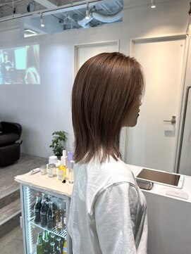 ロカ 表参道(loka) ミルクティーベージュ/レイヤーカット[表参道/ブリーチ]Mai