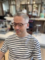 リバレッジ 広尾(Leverage)&nbsp;大人海外メンズヘア七三分けサイドパートフェードカット