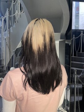 オンザ(ONTHE) roots color:ホワイトブロンド×ダークブラウン