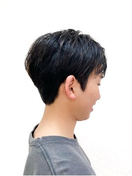 黄ぐまくん美容室 メンズ　ショートレイヤー