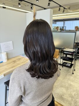 リジー(Litzy) モーブベージュカラー【三國麗奈】