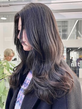 ニトバイアンキシム(nit by ahnkism) 【レイヤーカット】韓国ヘア顔まわりカットロングレイヤー堀江