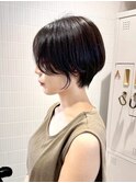 くびれヘアマッシュベースの束感ショート