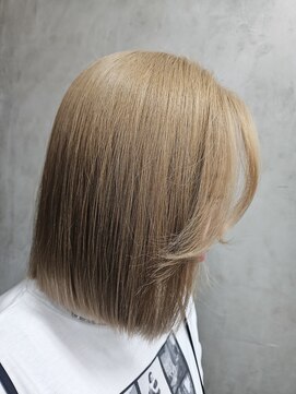 ピンナップガール(PiNup GirL) ミルクティーベージュボブ 茅ヶ崎/湘南