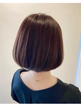 プラスワン 自由が丘(+ONE) 【+ONE 自由が丘】ピンクブラウンのミニマムボブ