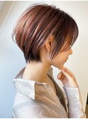 軽やか秋ショートボブ小顔ピンクブラウン透明感似合わせカット