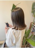 オリーブグレー/前髪/ボブ/マロンベージュ/レイヤーカット/小顔