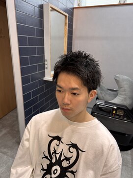 コロレ(COLORE) 爽やかアップバング × 2ブロック　束感アイロンスタイル