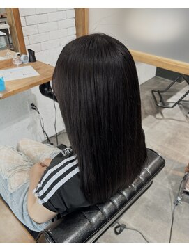 イチパーセント 横浜(1%) ダークパープル/ナチュラルショート/夏のヘアアレンジ/横浜
