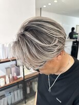 イリ 梅田(ili) シルバーバレイヤージュ