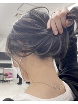 アライブ キチジョウジ(ALIVE Kichijoji)&nbsp;小顔セミウェットウェーブハイライトカラーオリーブカラー着物