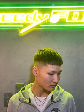 グリーディーフォックス 代々木(Greedy FOX) 韓国マッシュ/センタ-パ-ト/ツイストスパイラル/スキンフェード