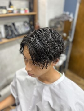 パール(PEARL) センターパート×ソフトツイストスパイラル