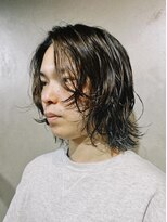 無造作ウルフセンターパート×メンズパーマ