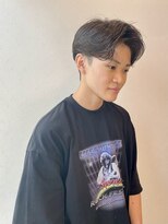 ラフ バイ マグ 南松本(R.A.F. by Mag) ニュアンスパーマセンターパートコンマヘアツーブロック刈り上げ