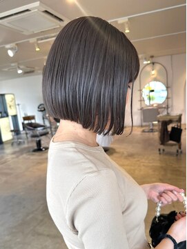 ジジ フルアヘッド(Gigi fullahead) アイスグレージュ