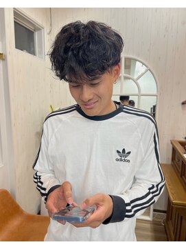 メイ(Mei) スペインカール/スパイラルパーマ/波巻きスパイラル