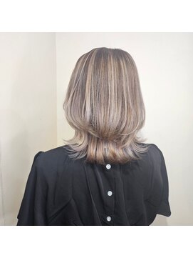 コロ(COLO) 【吉祥寺】ダブルカラー ミルクティーベージュ ボブルフ