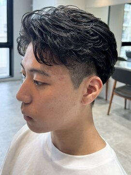 テン 心斎橋(tenn.) 難波センターパートニュアンスパーマフェザーショート緩め色気