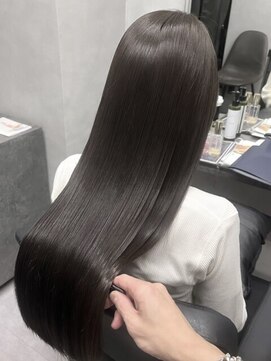 ファイブバイジエクト 堀江(FIVE by The Ect) ダークグレージュ 暗髪 ダブルカラー ブリーチ 髪質改善2