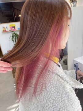 ロングでも自然なインナーピンク