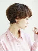 切りっぱなしショート・ボブ/絶壁解消/前髪なし/40代/30代/丸顔