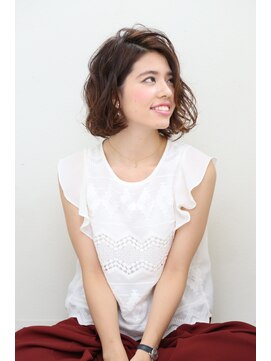 フェイス 伊勢原(FACE。) 大人女性のためのゆるさとツヤ感のショートボブ