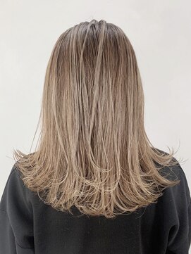 アルバム 新宿(ALBUM SHINJUKU) ハイトーンアッシュベージュ_毛先パーマことりベージュ_ba262361