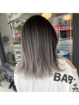 シフト ニュートラル(SHIFT N) バレイヤージュ ホワイトベージュ