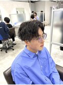 大人センターパートスリークショートスパイラルパーマ
