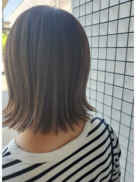 サロンダルマ(salon daruma) 外はねボブ