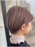ペールベージュにコンパクトショートボブ