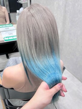 ロウル 渋谷(LOWRL) 水色グラ/ケアブリーチ/デザインカラー