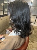 モードな酸性パーマスタイル