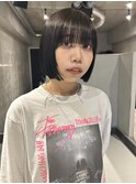 黒髪ウザバングボブ