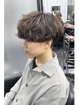 リア 大阪梅田(Ria) ~メンズ メッシュ 緩めツイスパパーマ~ 【Ria 大阪 梅田】