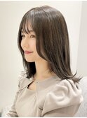 結べるボブレイヤーボブ外ハネボブミディアムレイヤーベージュ