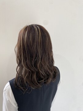 イルミ(iLUMi) iLUMi　×　ハイライトカラー