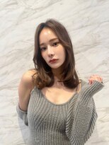 小顔レイヤーネビージュ